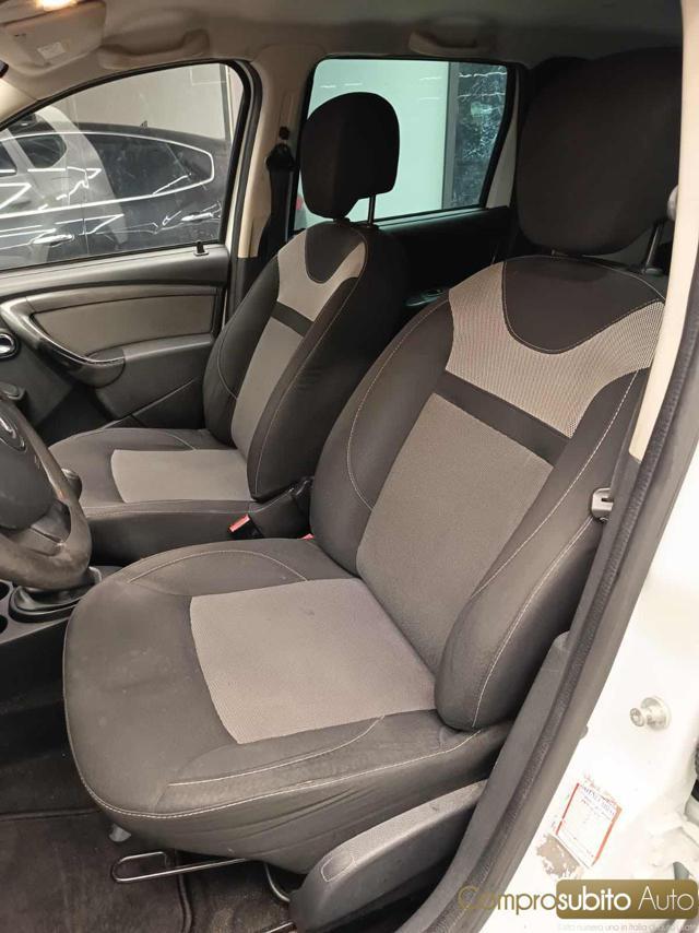 DACIA Duster 1.5 dCi 110CV S&S 4x2 Serie Speciale Lauréate Fami