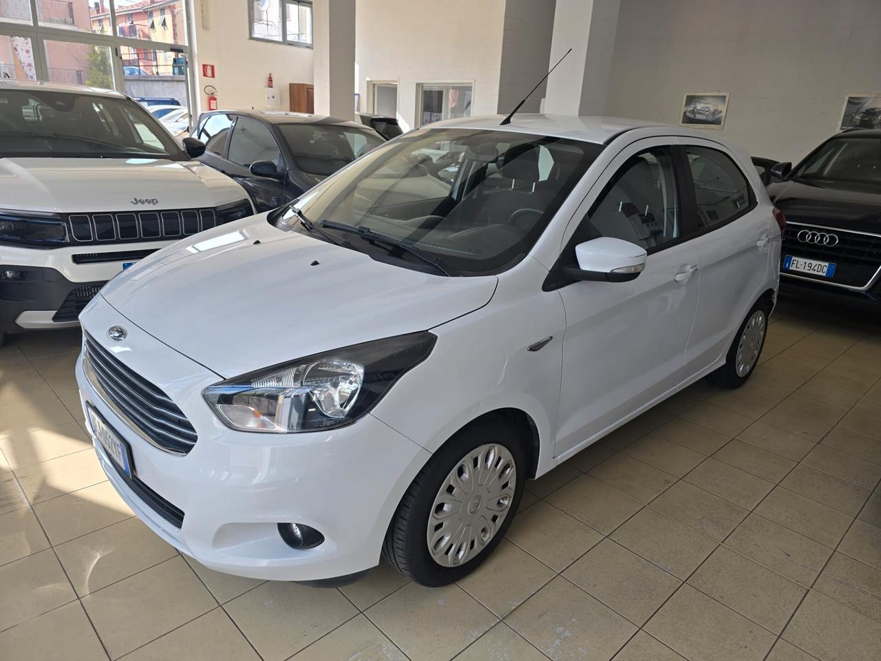 Ford Ka 1.2 Ti-VCT 85CV Black & White -
