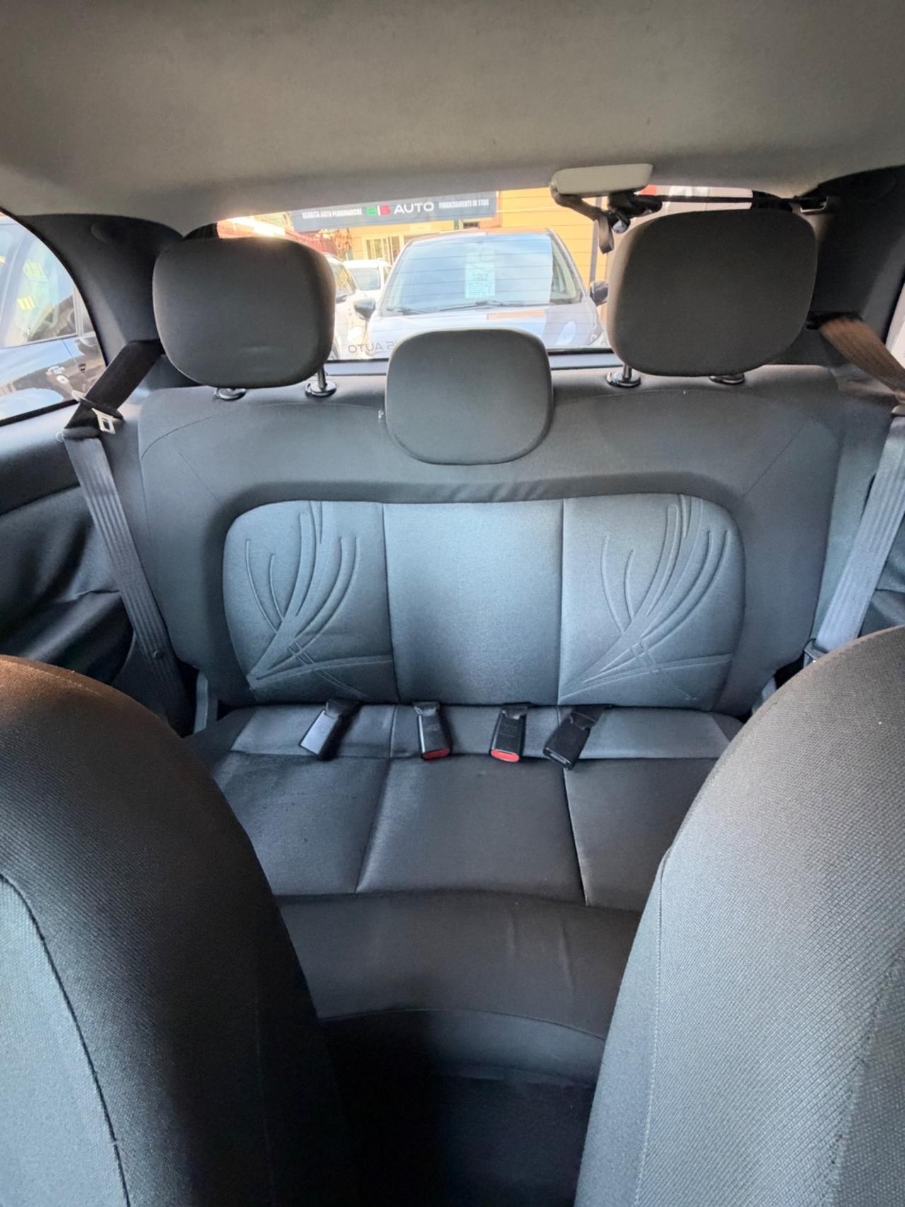 Lancia Ypsilon 1.3 MJT 75 CV Elle