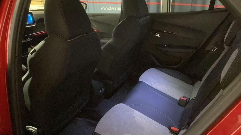 Peugeot 2008 motore elettrico 136 CV GT Pack