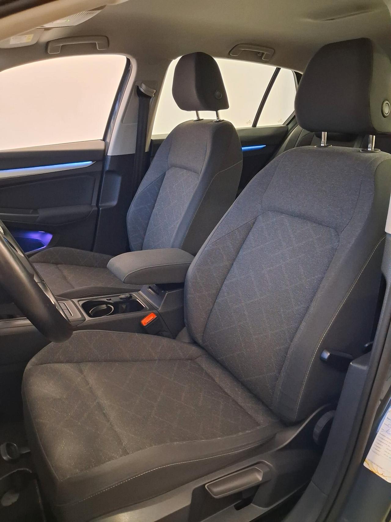 Volkswagen Golf 2.0 TDI SCR Style