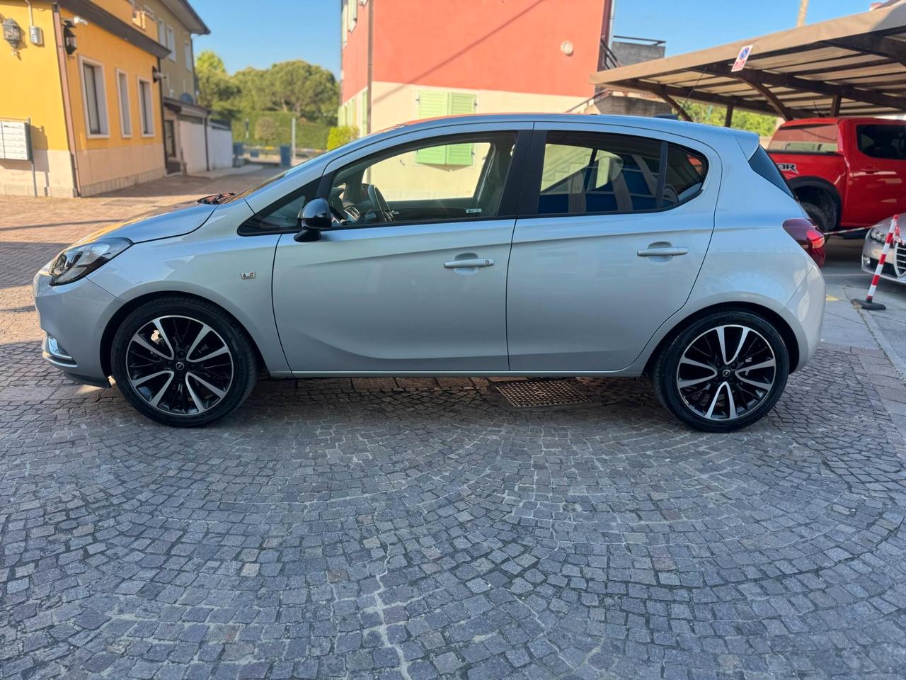 Opel Corsa 1.4 90CV GPL Tech 5 porte Innovation