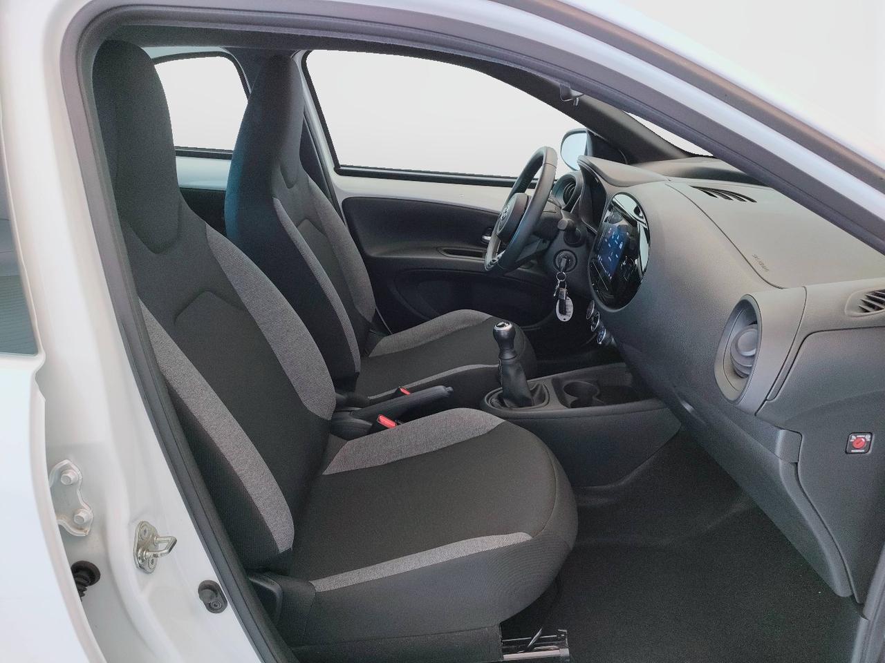 TOYOTA Aygo X - Aygo X 1.0 Active 72cv