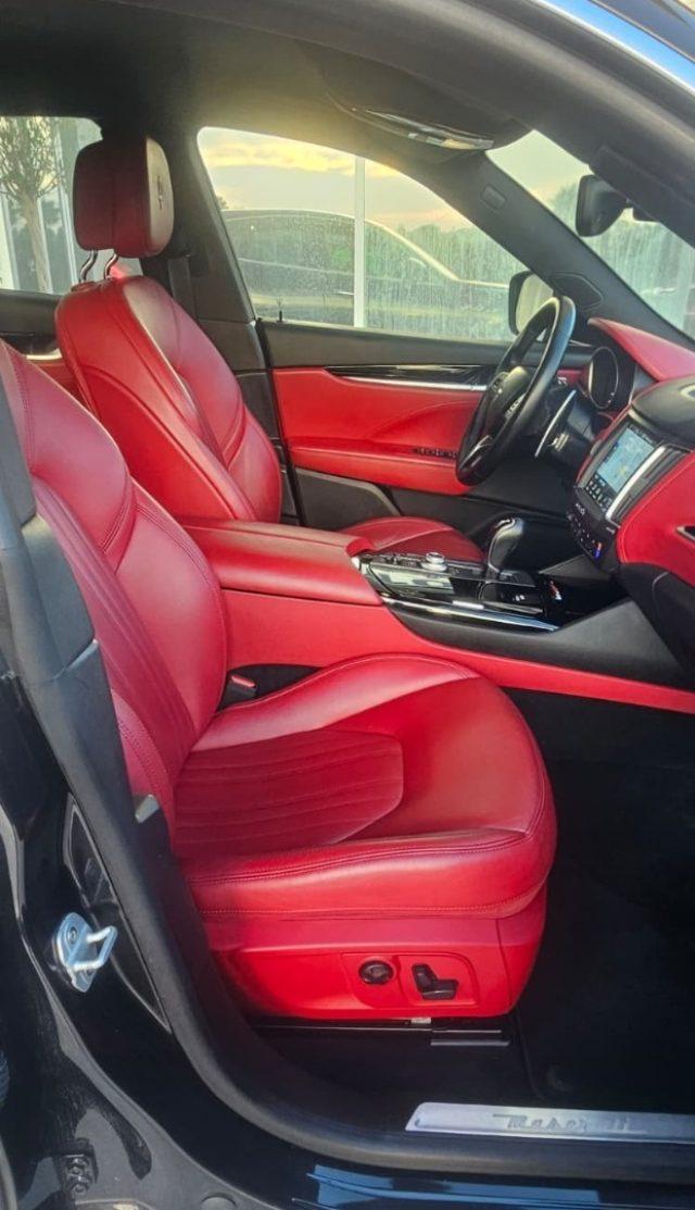 MASERATI Levante V6 Diesel 275 CV AWD Granlusso