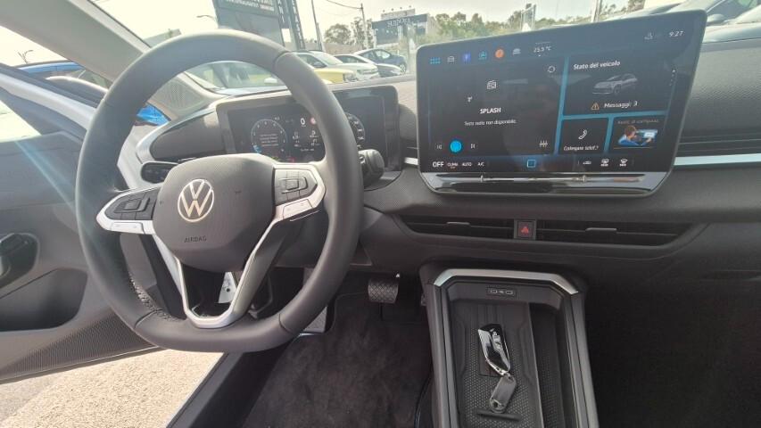 Volkswagen T-Roc 1.5 eTSI ACT DSG Life - KMO 2026