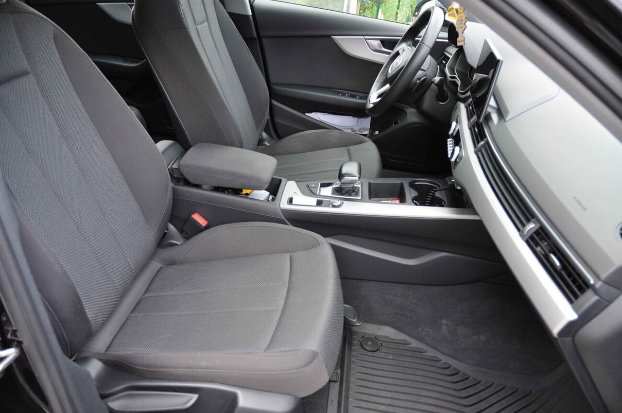 Audi A4 Avant 30 TDI/136 CV S tronic Business