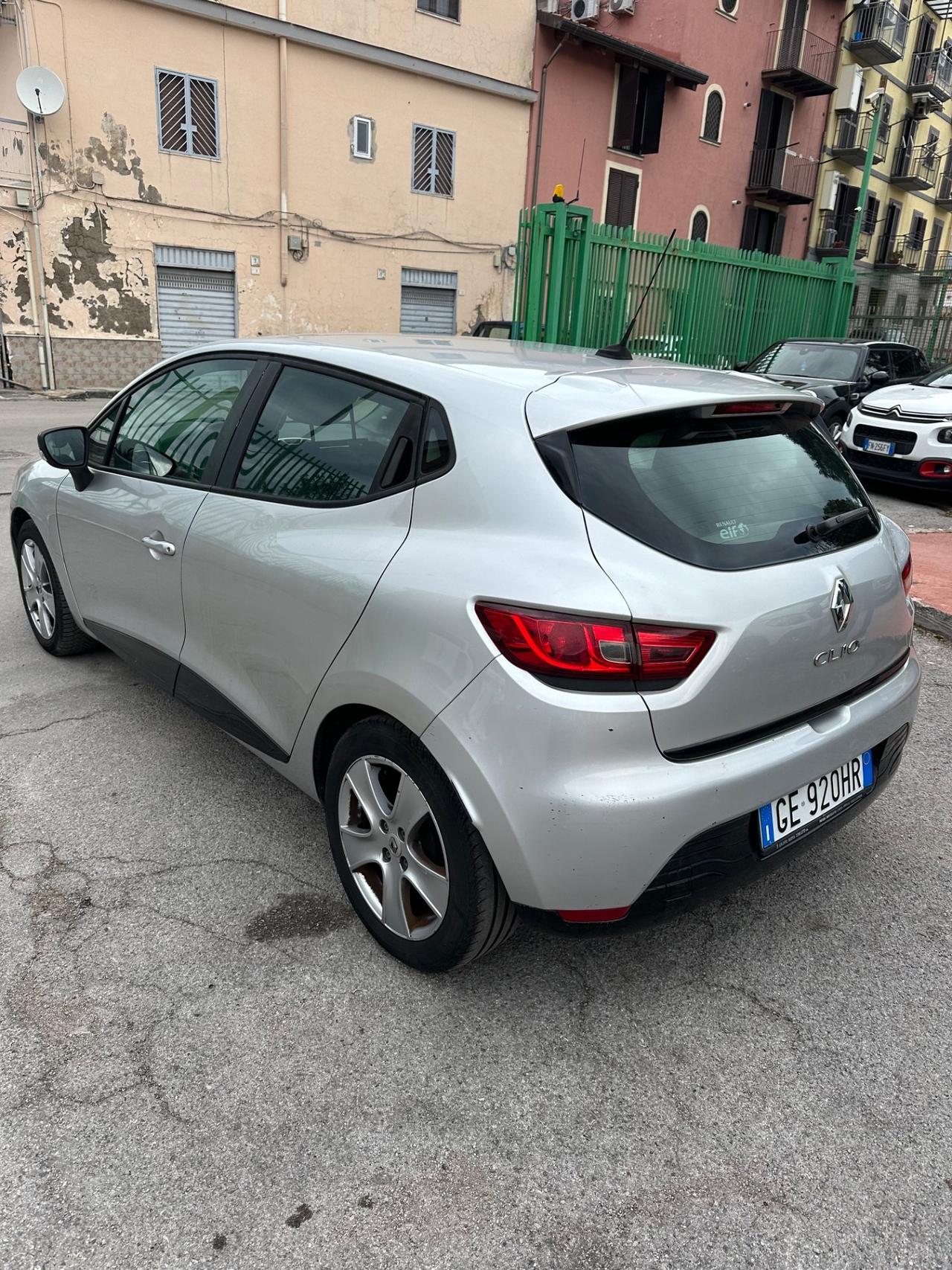 Renault Clio 1.2 16V 5 porte GPL Yahoo!