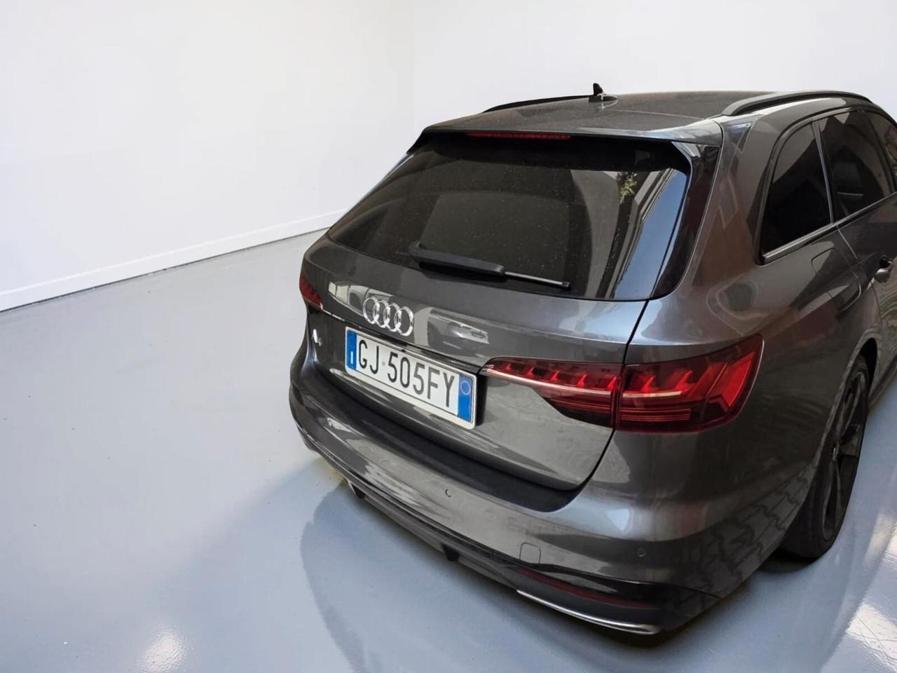 Audi A4 Avant 35 TDI/163 CV S tronic line edition