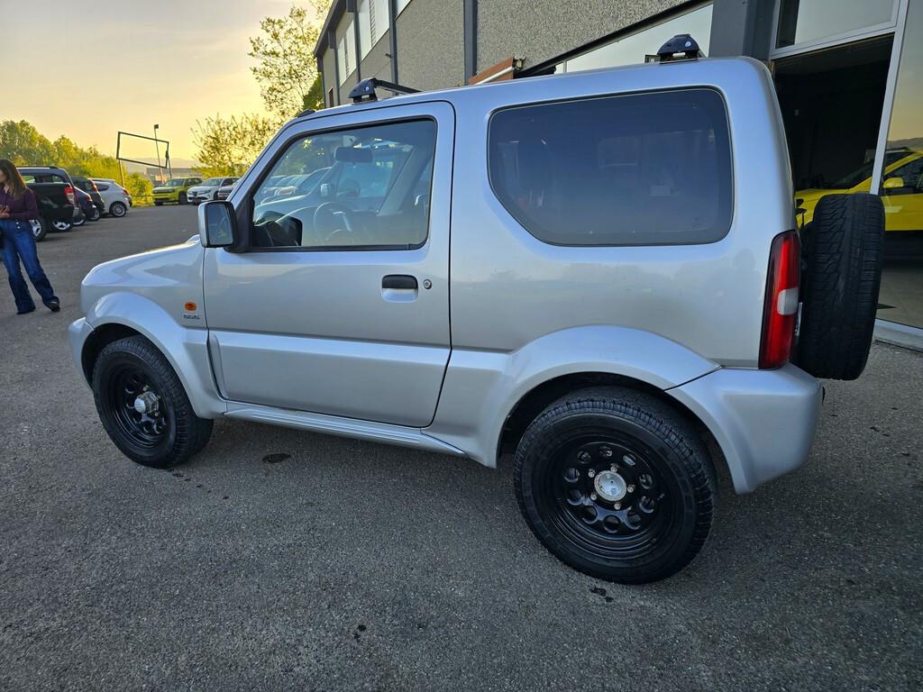 Suzuki Jimny 1.5 DDiS 4WD JLX