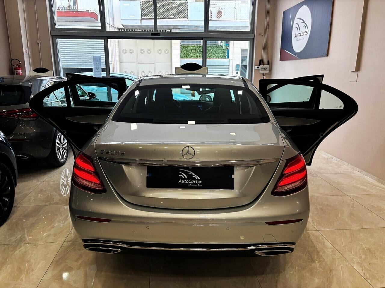 Mercedes Classe E 220d *FULL OPTIONAL* PARI AL NUOVO