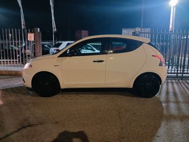 Lancia Ypsilon 1.2 69 CV 5 porte S&S Gold