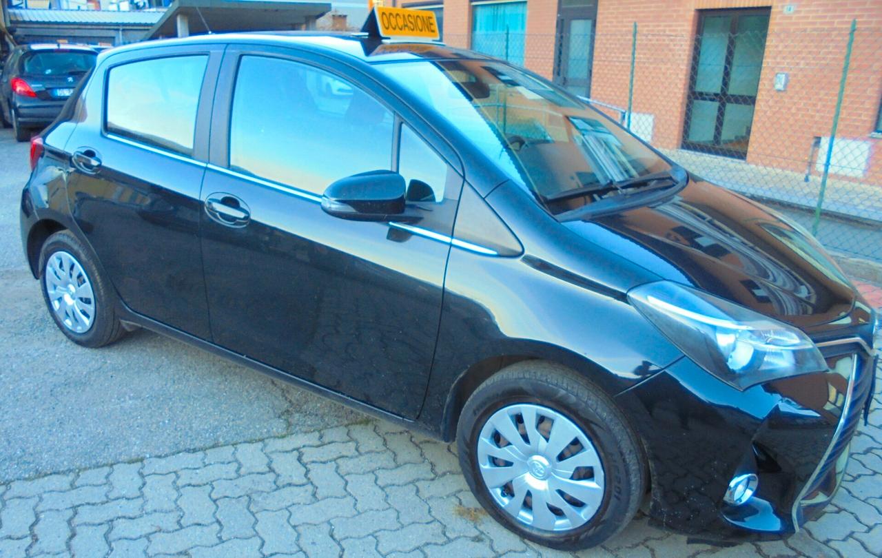 Toyota Yaris 1.0 5 porte Active