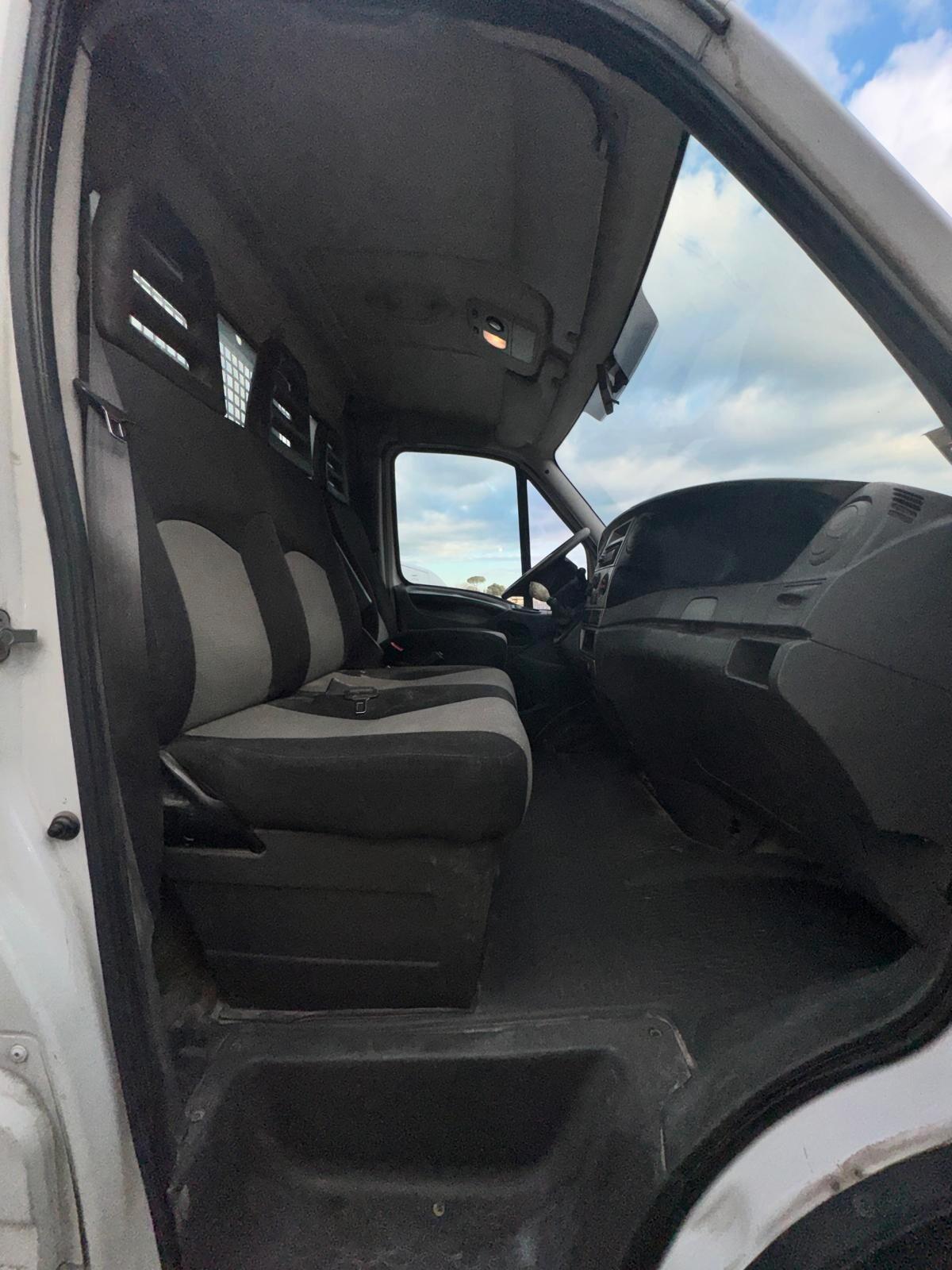 Iveco Daily 35C13 ribaltabile trilat.