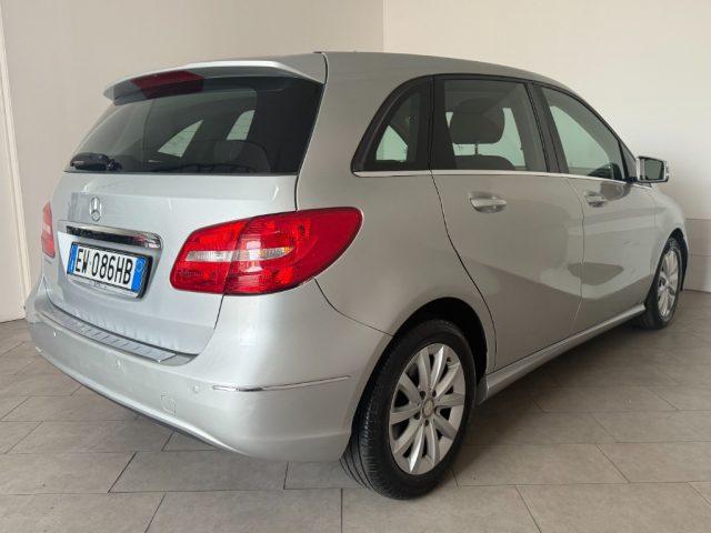 MERCEDES-BENZ B 180 Executive