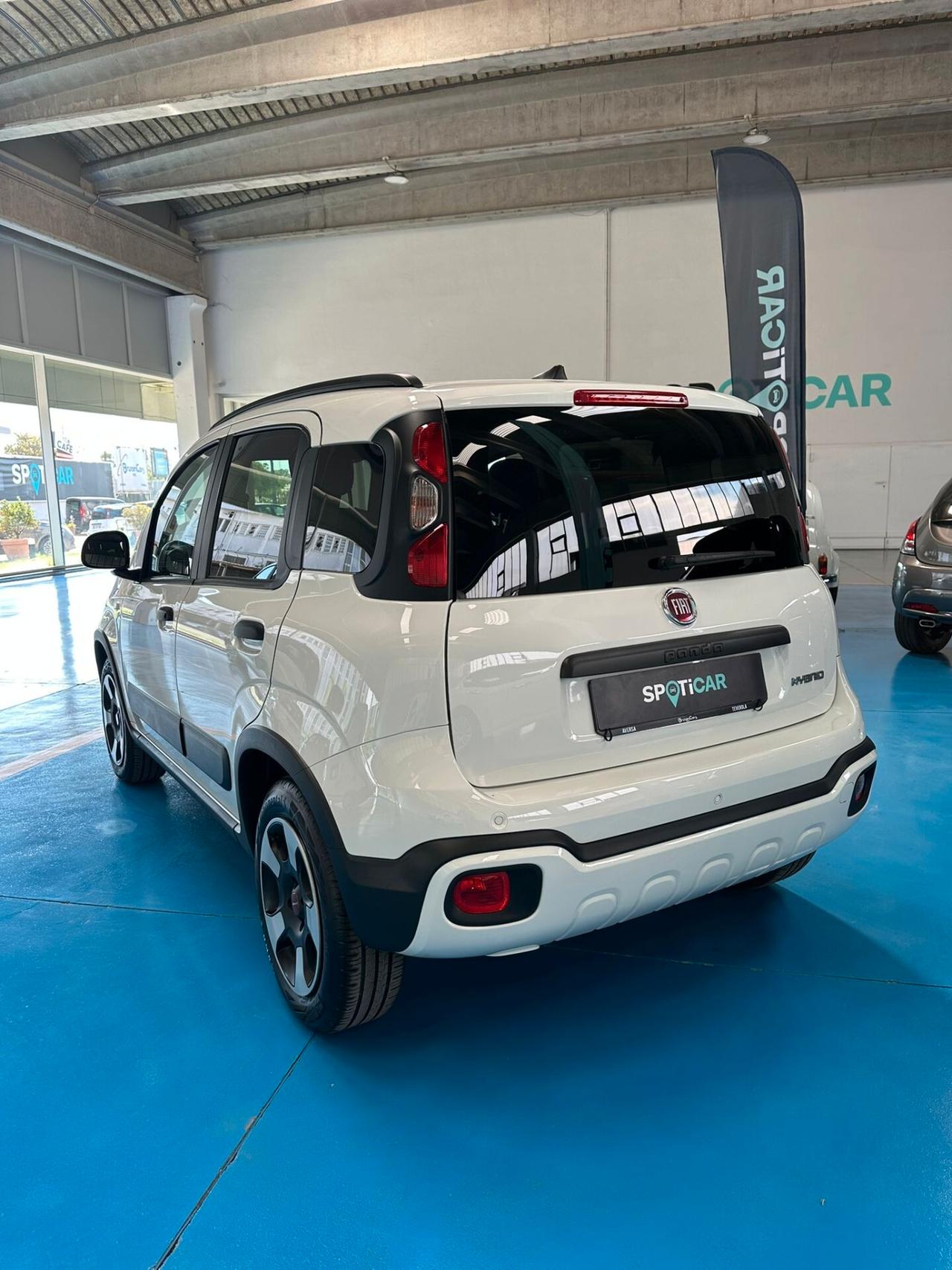 Fiat Panda CROSS 1.0 hybrid 2024 km aziendale