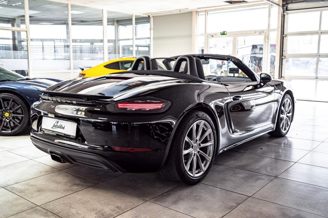 Porsche 718 Spyder Boxster 2.0