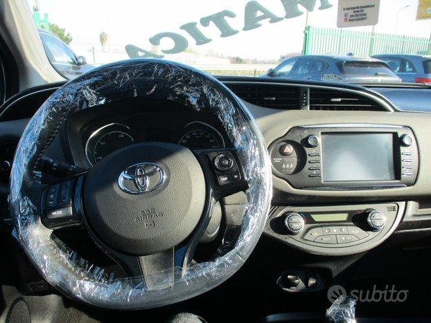 Toyota Yaris 1.5 HYBRID AUTOMATICA KM CERTIFICATI