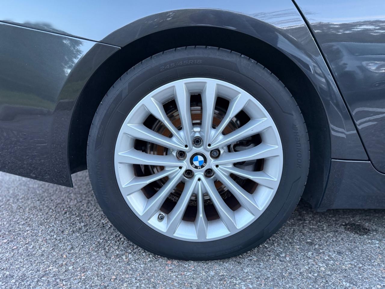 Bmw 520 520d xDrive Touring Luxury*Pelle*Navi