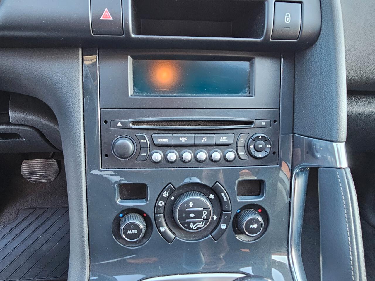 PEUGEOT 3008 1.6 HDI 115CV BUSINESS AUTO