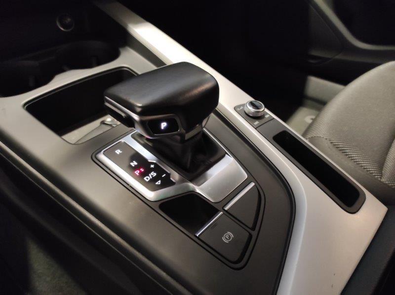 AUDI A4 5ª serie - A4 Avant 40 TFSI quattro S tronic Business Advanced