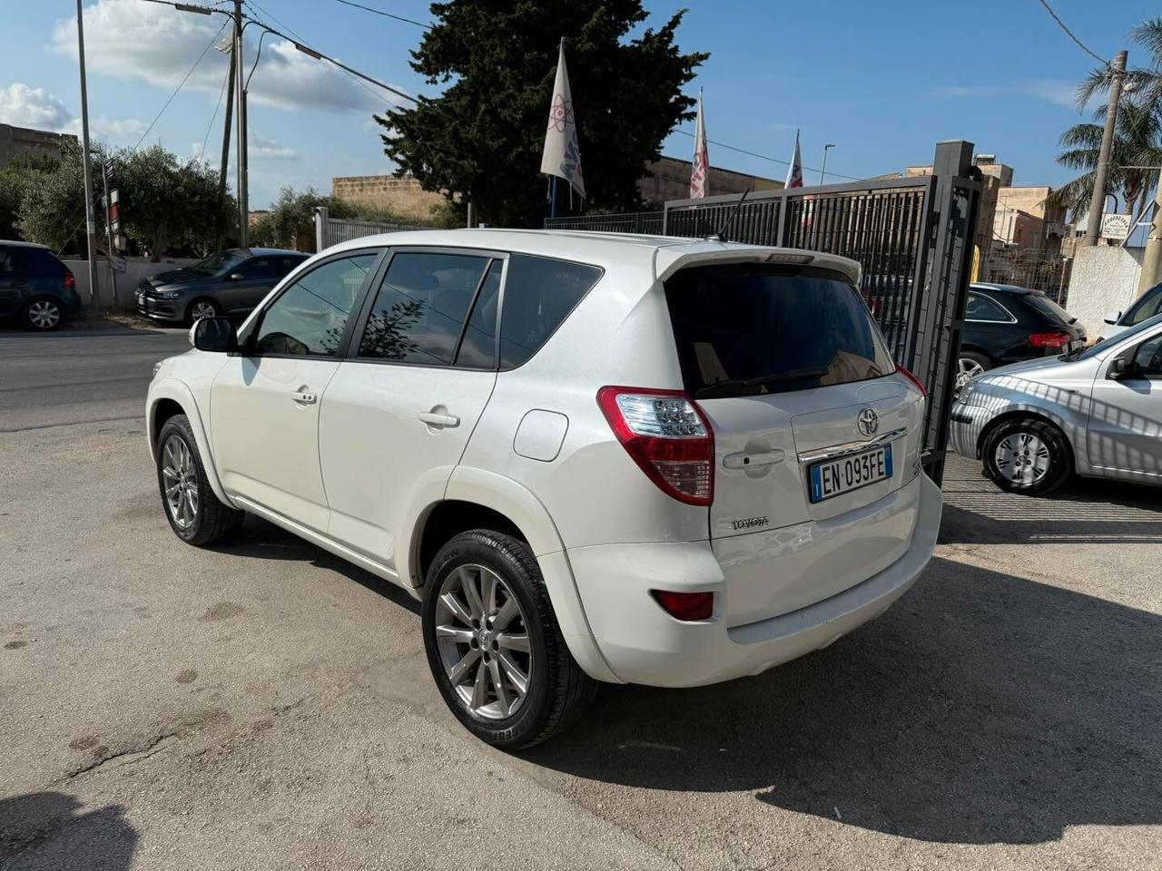 Toyota RAV 4 RAV4 Crossover 2.2 D-4D 150 CV Lounge