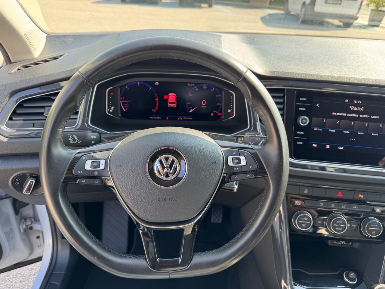 Volkswagen T-Roc 1.6 TDI SCR Advanced VIRTUAL, LED, TELECAMERA