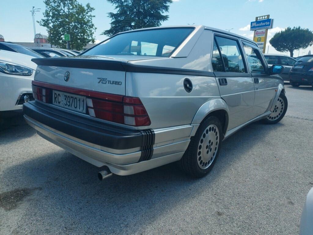 Alfa Romeo 75 1.8i turbo America