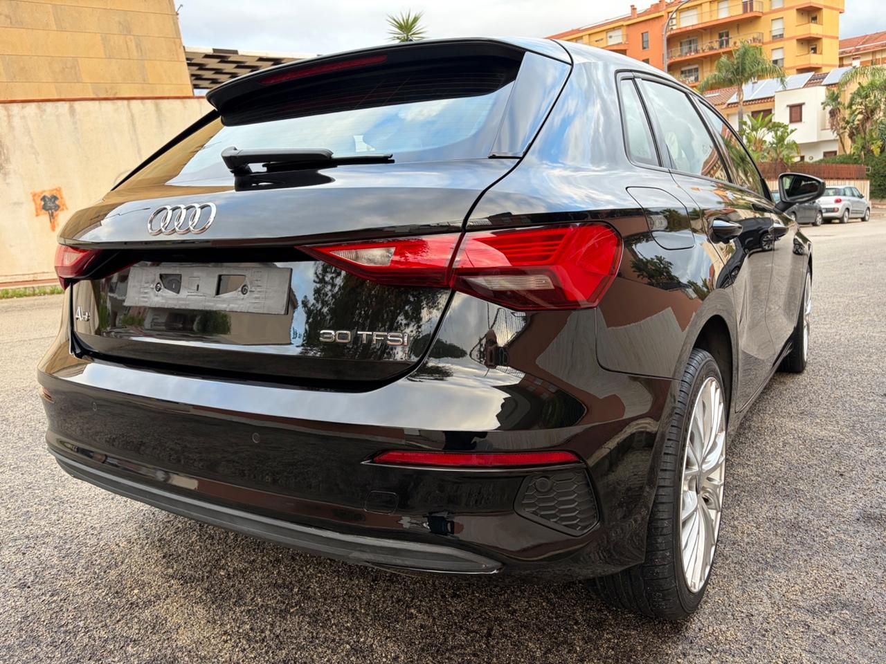 Audi A3 SPB 30 TFSI S line edition km certificati !!!