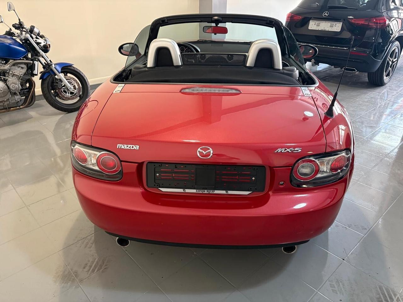Mazda MX-5 Roadster 2.0L 16V 3rd Generation