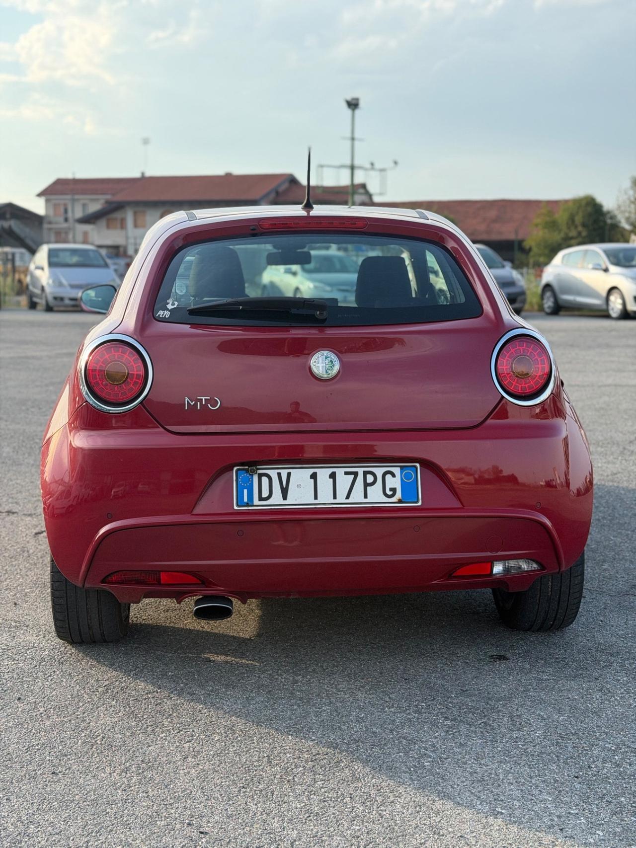 Alfa Romeo MiTo 1.6 JTDm 16V Distinctive Sport Pack