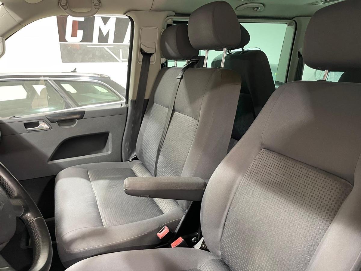 VOLKSWAGEN - T5 Caravelle 2.5 TDI 9 posti