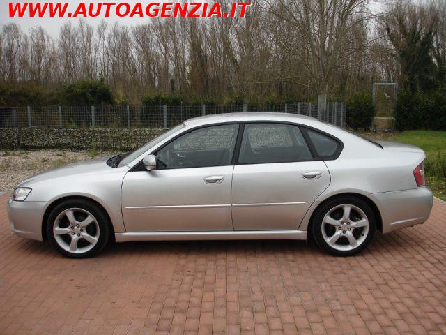 SUBARU Legacy 2.0 16V BERLINA