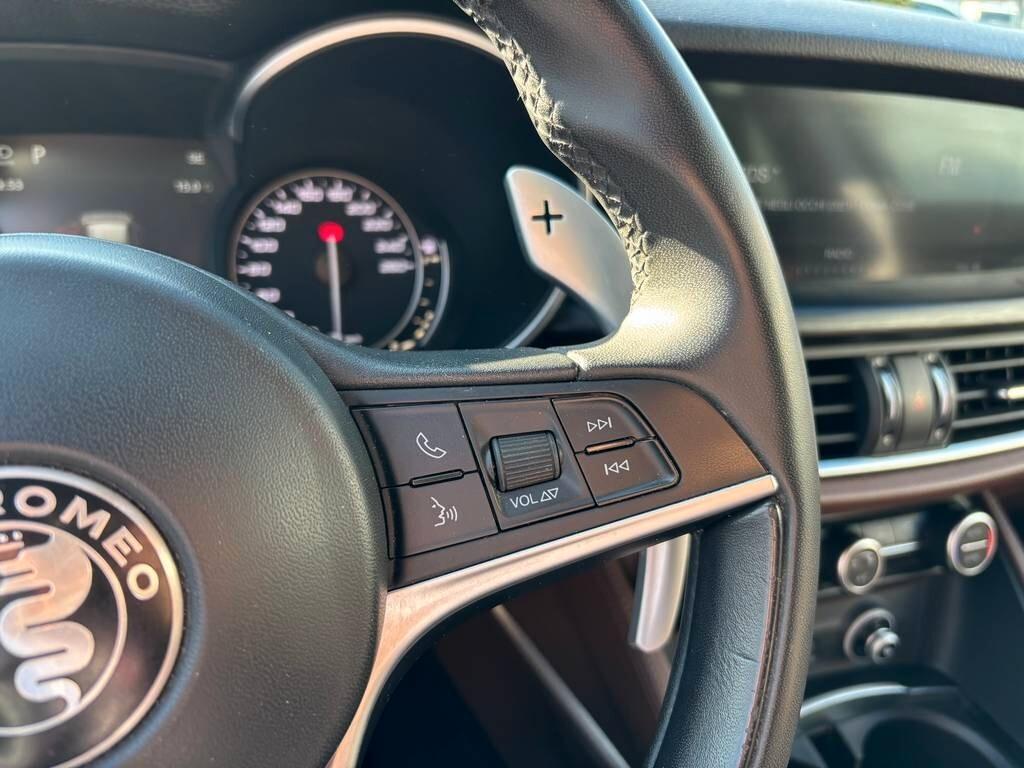 Alfa Romeo Stelvio 2.2 Turbodiesel 210 CV2018/176.00 KM Tua a soli 169 Euro al mese