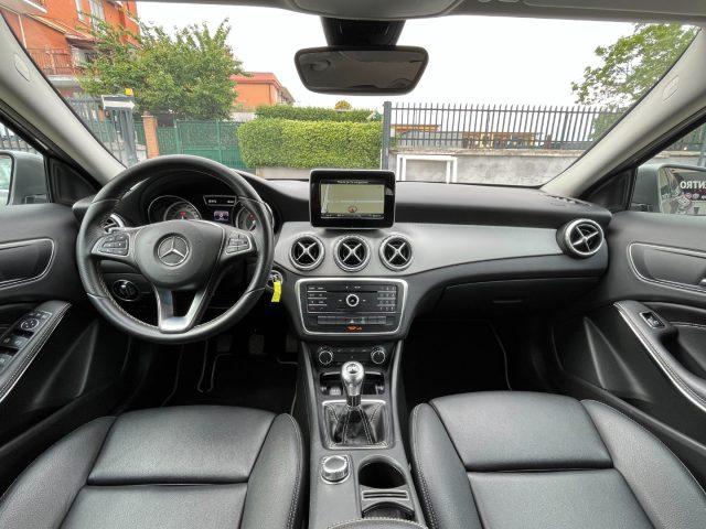 MERCEDES-BENZ GLA 180 d Sport