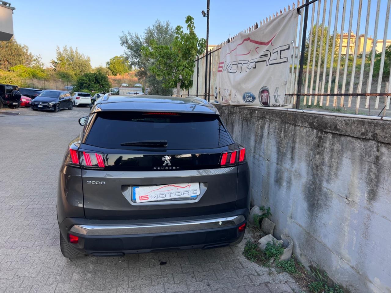 Peugeot 3008 BlueHDi 130 S&S EAT8 Allure