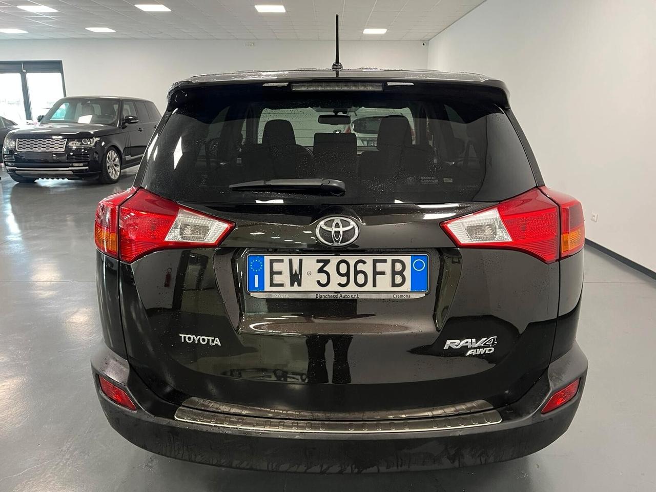 Toyota RAV 4 2.0 d-4d Lounge 4wd-EURO5B-MANUALE-