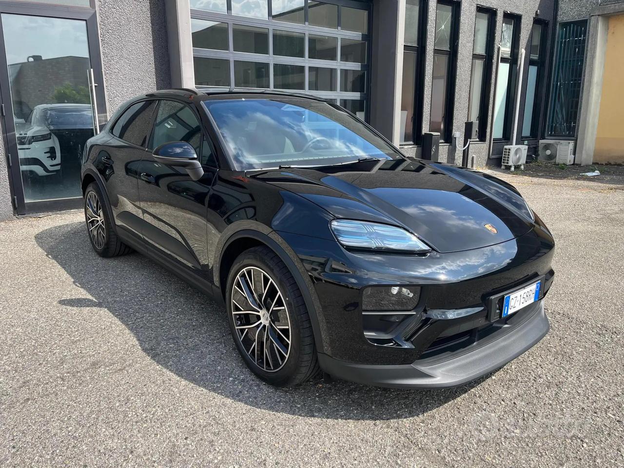 Porsche Macan 4