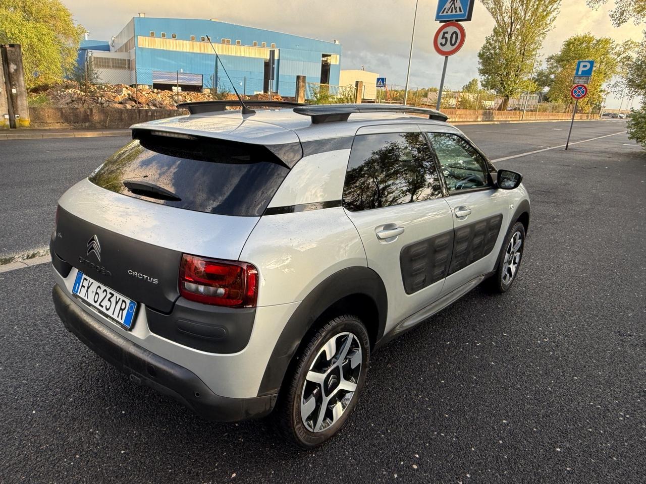 Citroen C4 Cactus BlueHDi 100 Shine