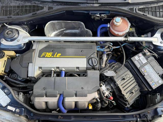 RENAULT Clio 2.0i 16V cat Williams