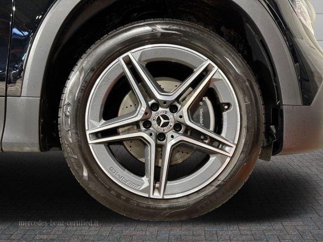 MERCEDES-BENZ GLB 180 d Automatic Premium