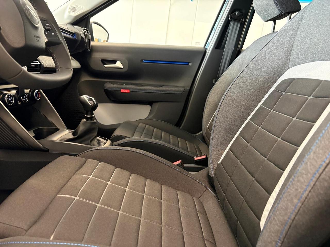 Citroen C3 PLUS Turbo 100 6mt KM 0
