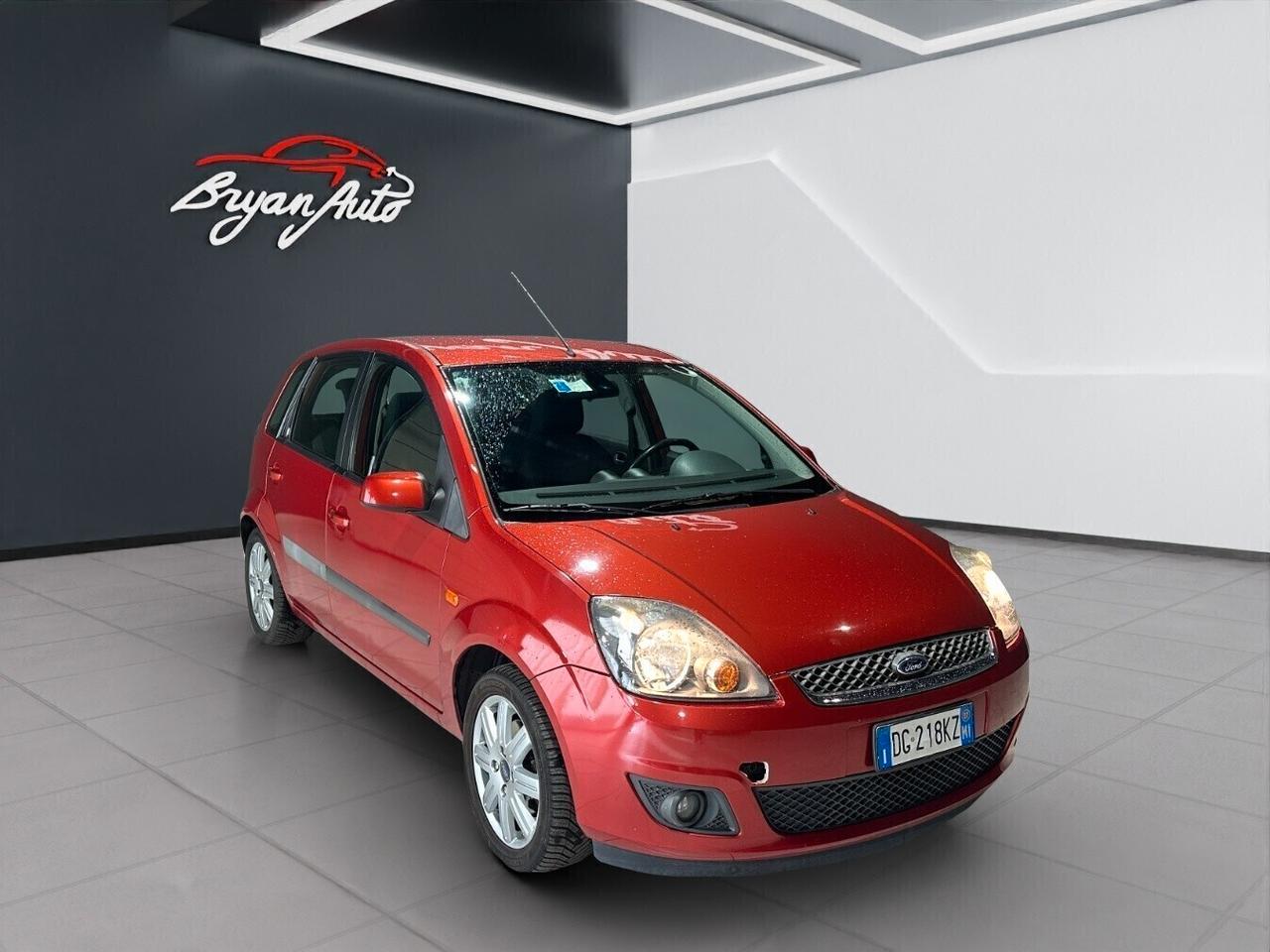 Ford Fiesta 1.2 16V 5p. Ghia GPL