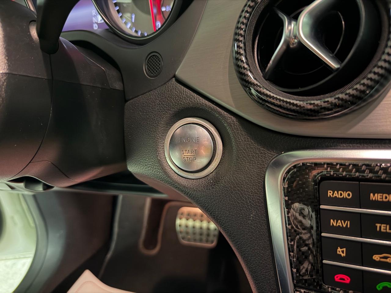 Mercedes-benz CLA 200 CDI Premium
