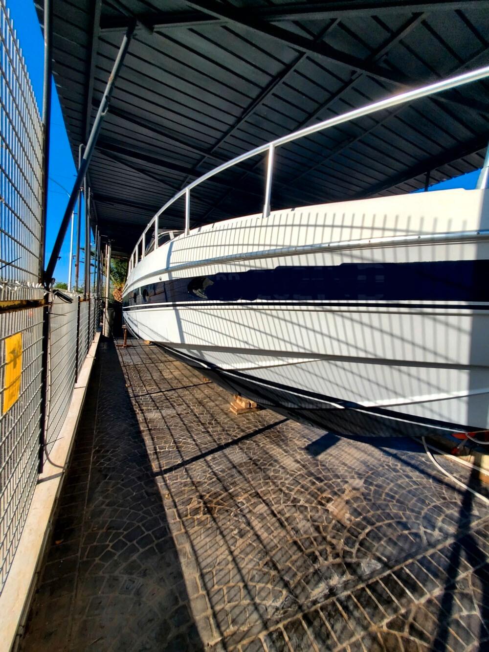 PERSHING 40