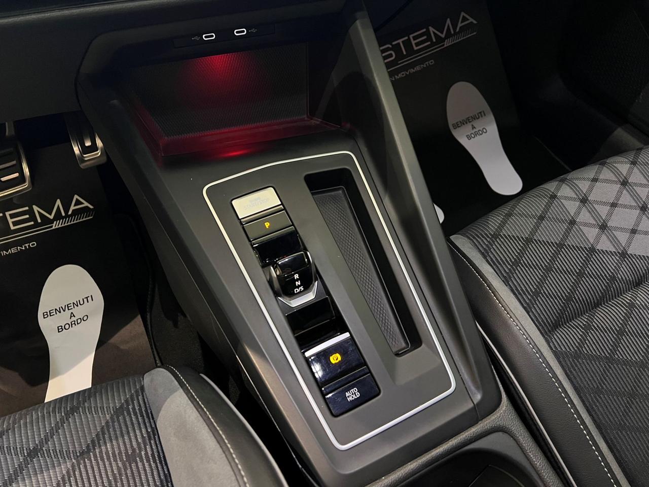VOLKSWAGEN Golf VIII 2020 1.5 etsi evo R-Line 150cv dsg