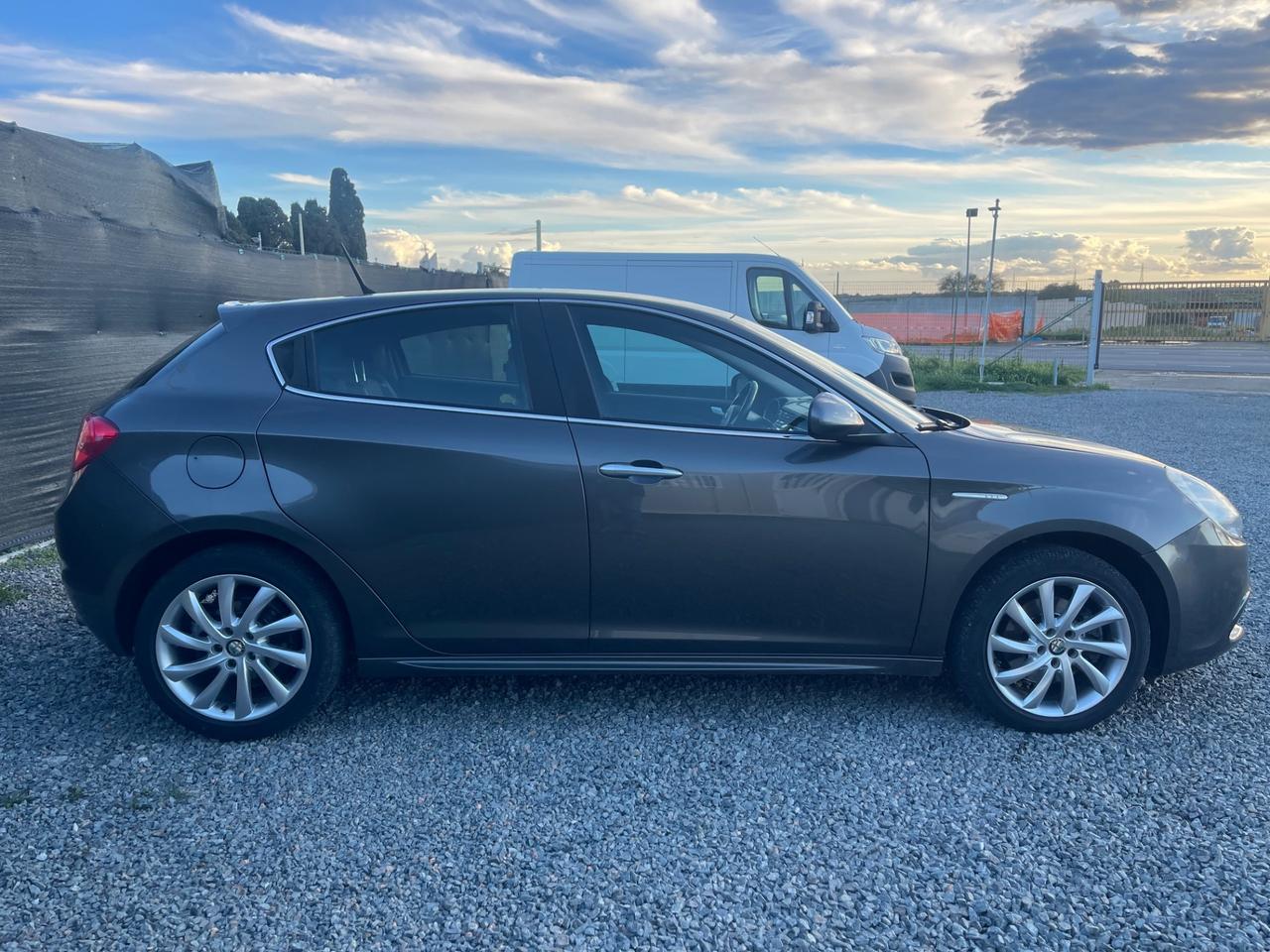 Alfa Romeo Giulietta 2.0 JTDm-2 170 cv GARANZIA