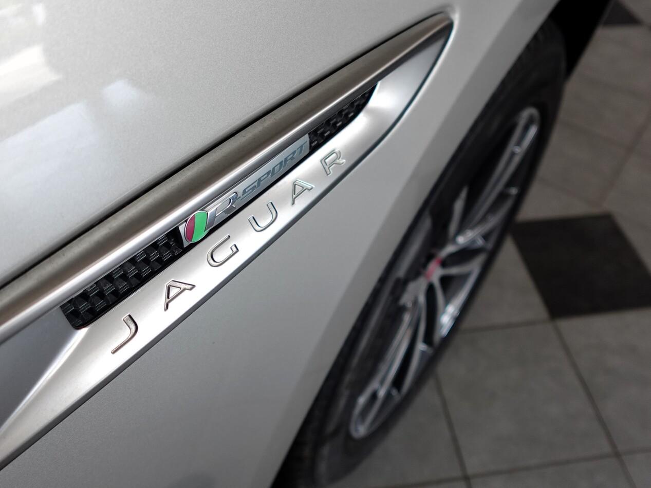 Jaguar F-Pace 2.0d 180 CV AWD R-SPORT