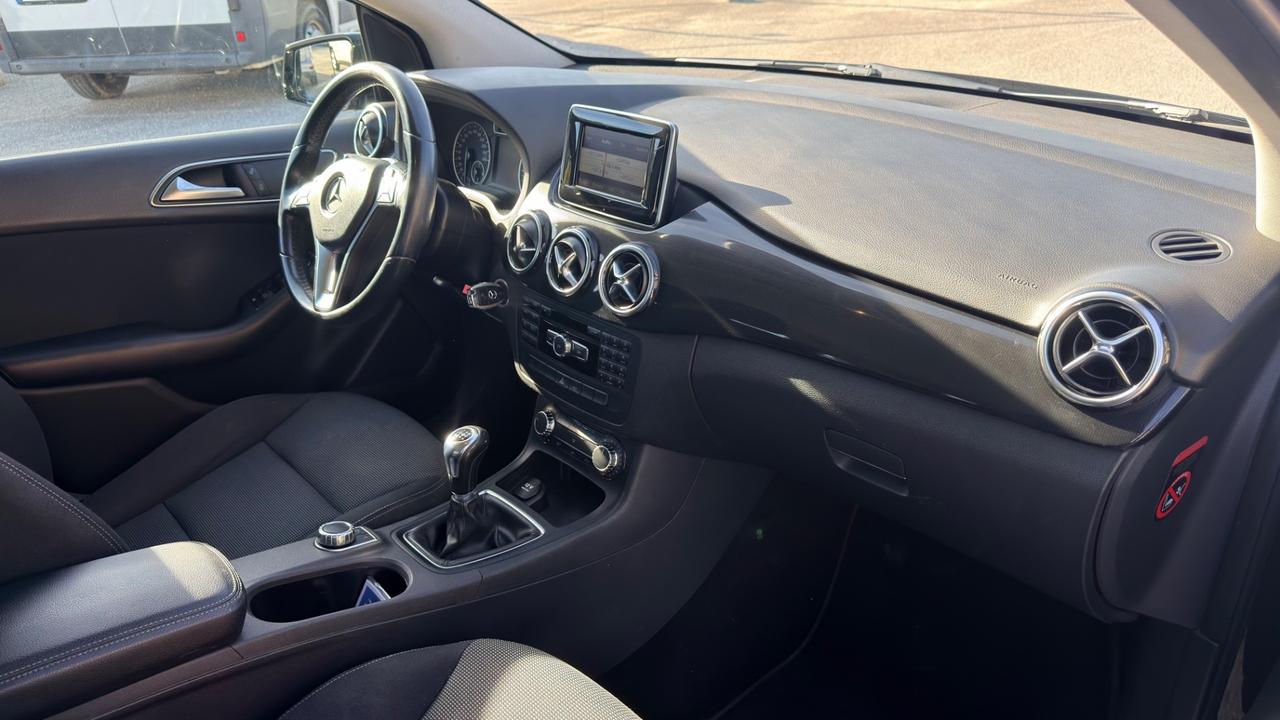Mercedes-benz B 200 CDI BlueEFFICIENCY Executive