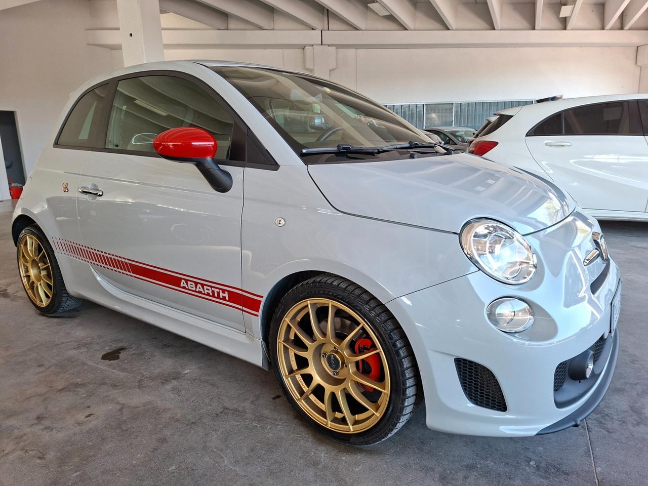 Abarth 500 1.4T CINGHIA FATTA / XENON / SENSORI