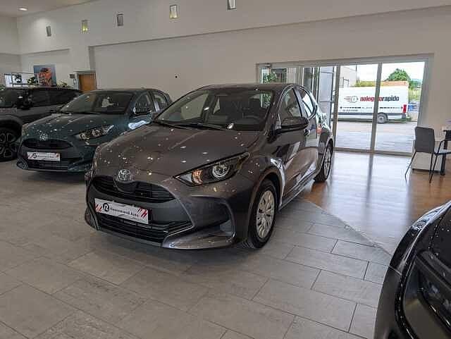 Toyota Yaris 1.5 Hybrid 5 porte Active *KM 0*